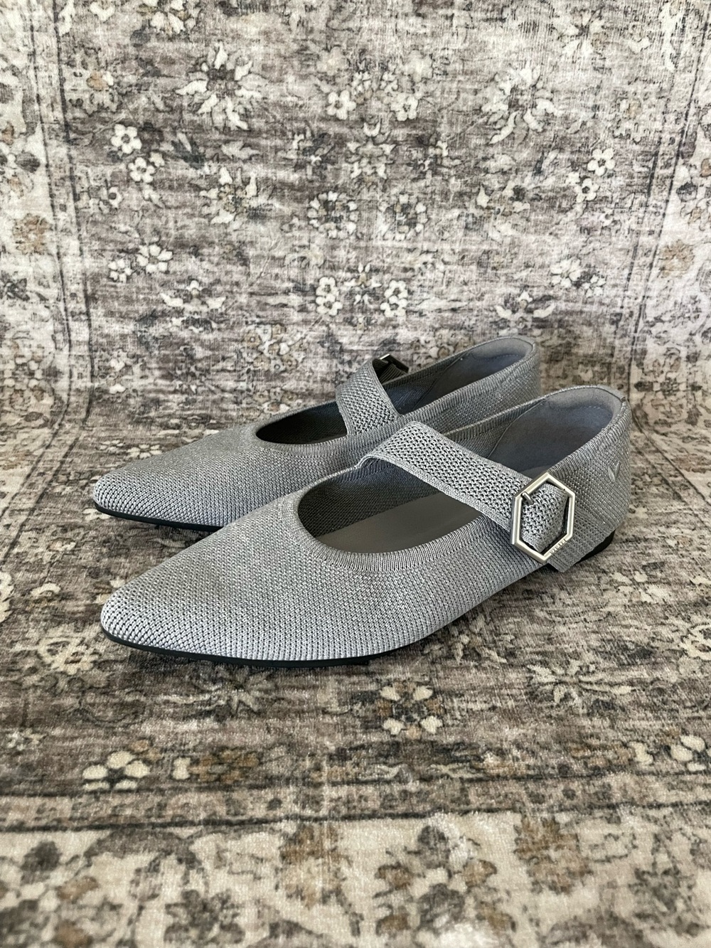 Vivaia Mary Jane Ballet Flats - Picture 4 of 9